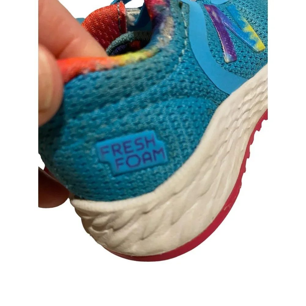 New Balance Arishi v2 Fresh Foam Sneaker Toddler Sz 5‎ Rainbow Accent
